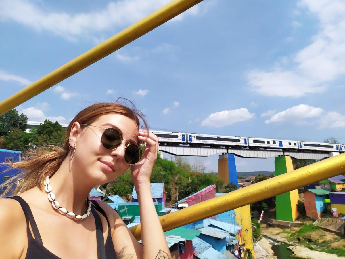 مبيت وإفطار مالانغ Griya Backpacker Pak Yon المظهر الخارجي الصورة