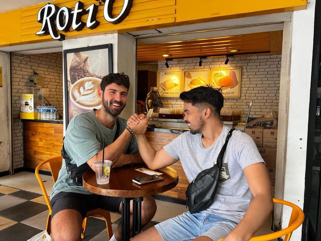 مبيت وإفطار مالانغ Griya Backpacker Pak Yon المظهر الخارجي الصورة
